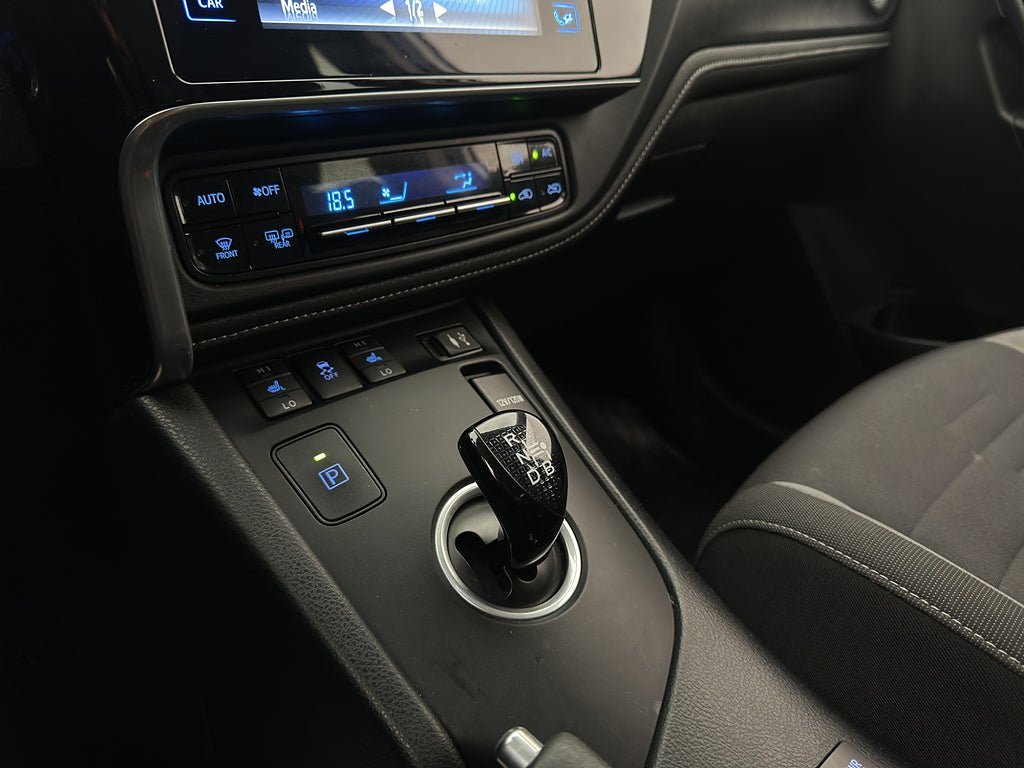 Vehicle Image 22
