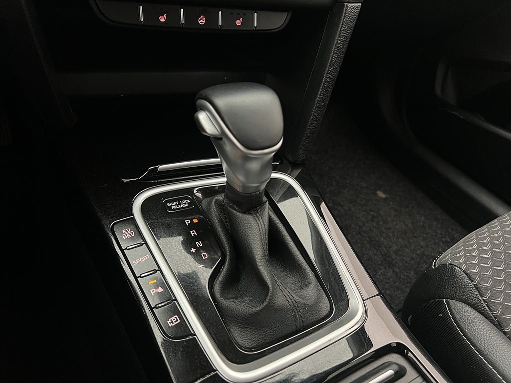 Vehicle Image 24