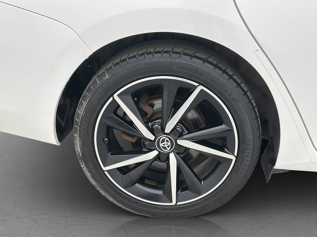 Vehicle Image 30