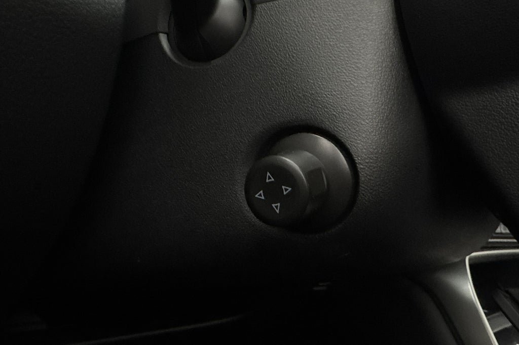 Vehicle Image 33