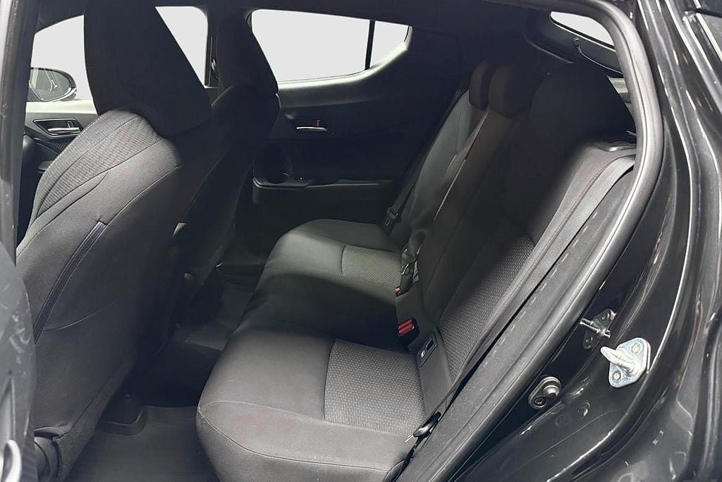 Vehicle Image 14