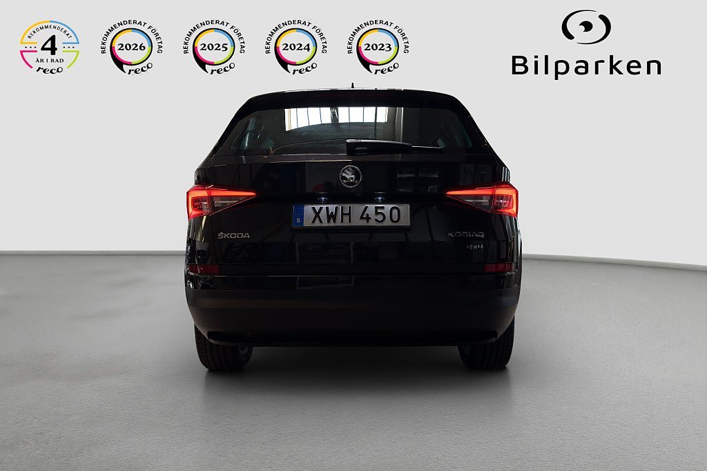 Vehicle Image 6