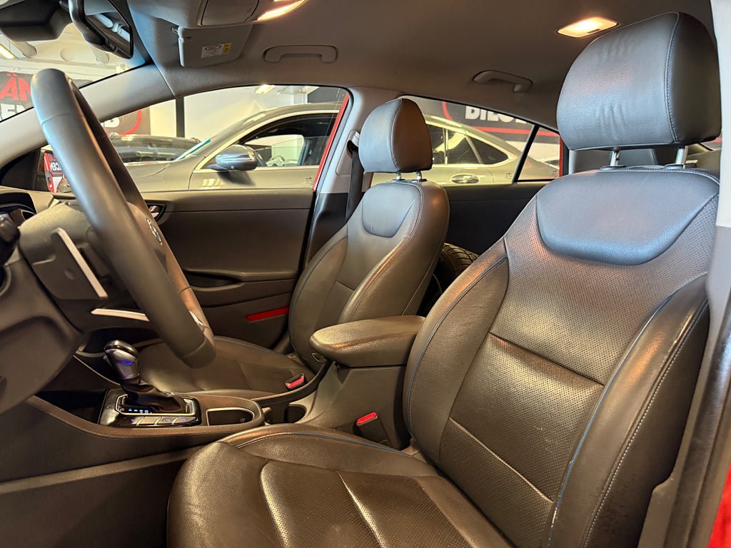 Vehicle Image 18