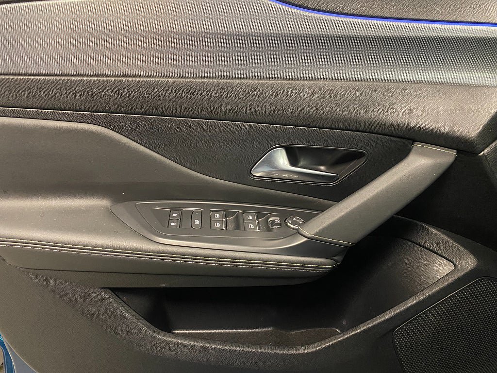 Vehicle Image 27