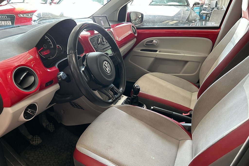 Vehicle Image 11