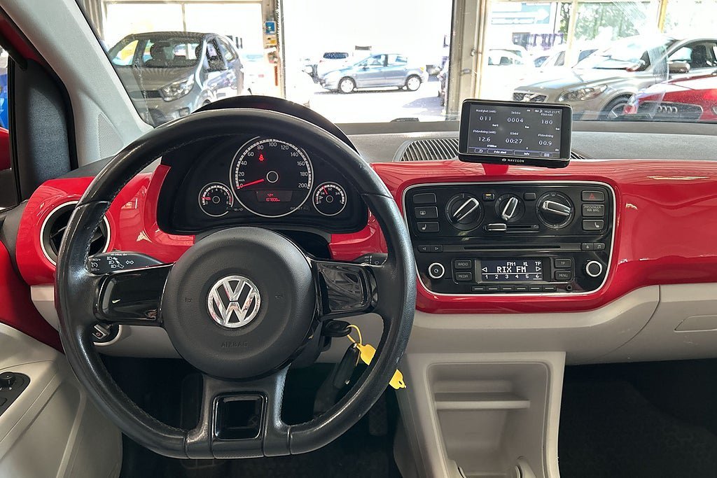Vehicle Image 12