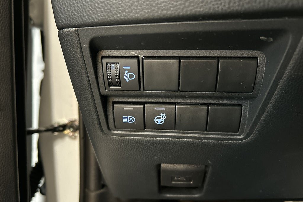 Vehicle Image 24