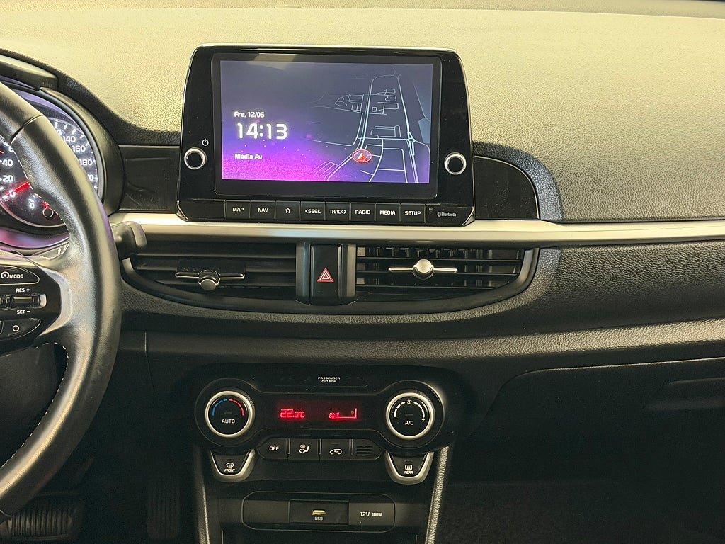 Vehicle Image 14