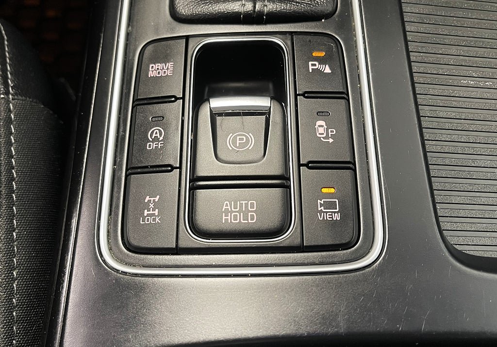 Vehicle Image 17