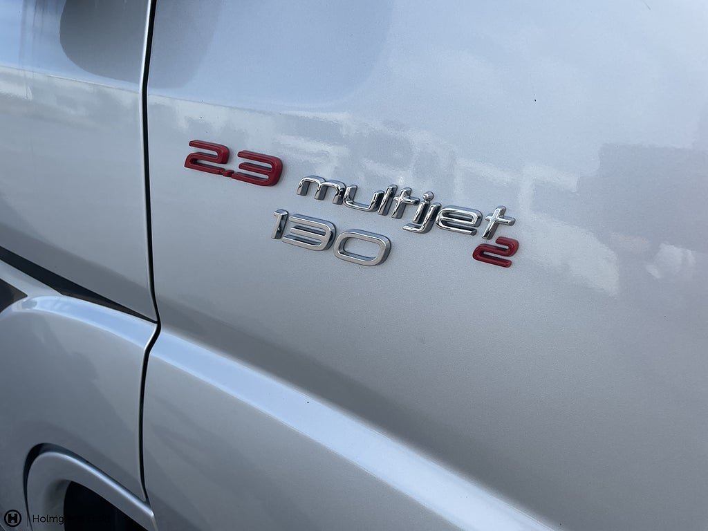 Vehicle Image 24