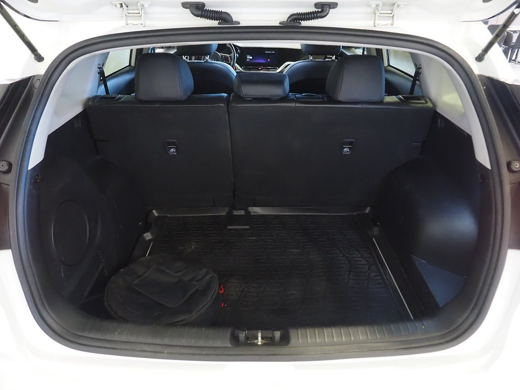 Vehicle Image 18