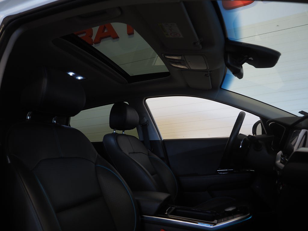 Vehicle Image 22
