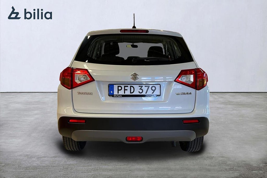 Vehicle Image 4