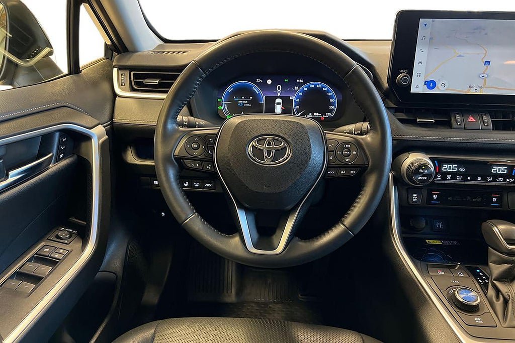Vehicle Image 9