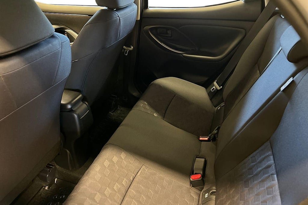 Vehicle Image 11