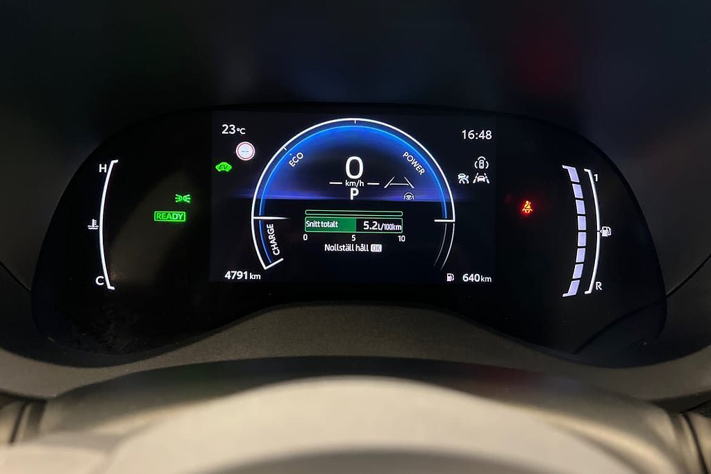 Vehicle Image 16