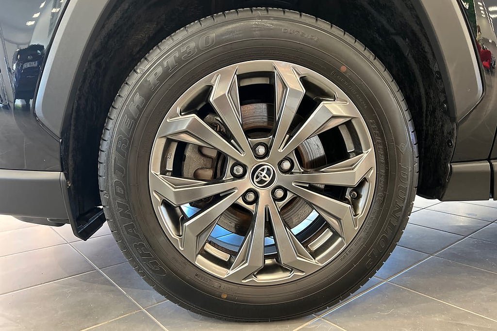 Vehicle Image 17