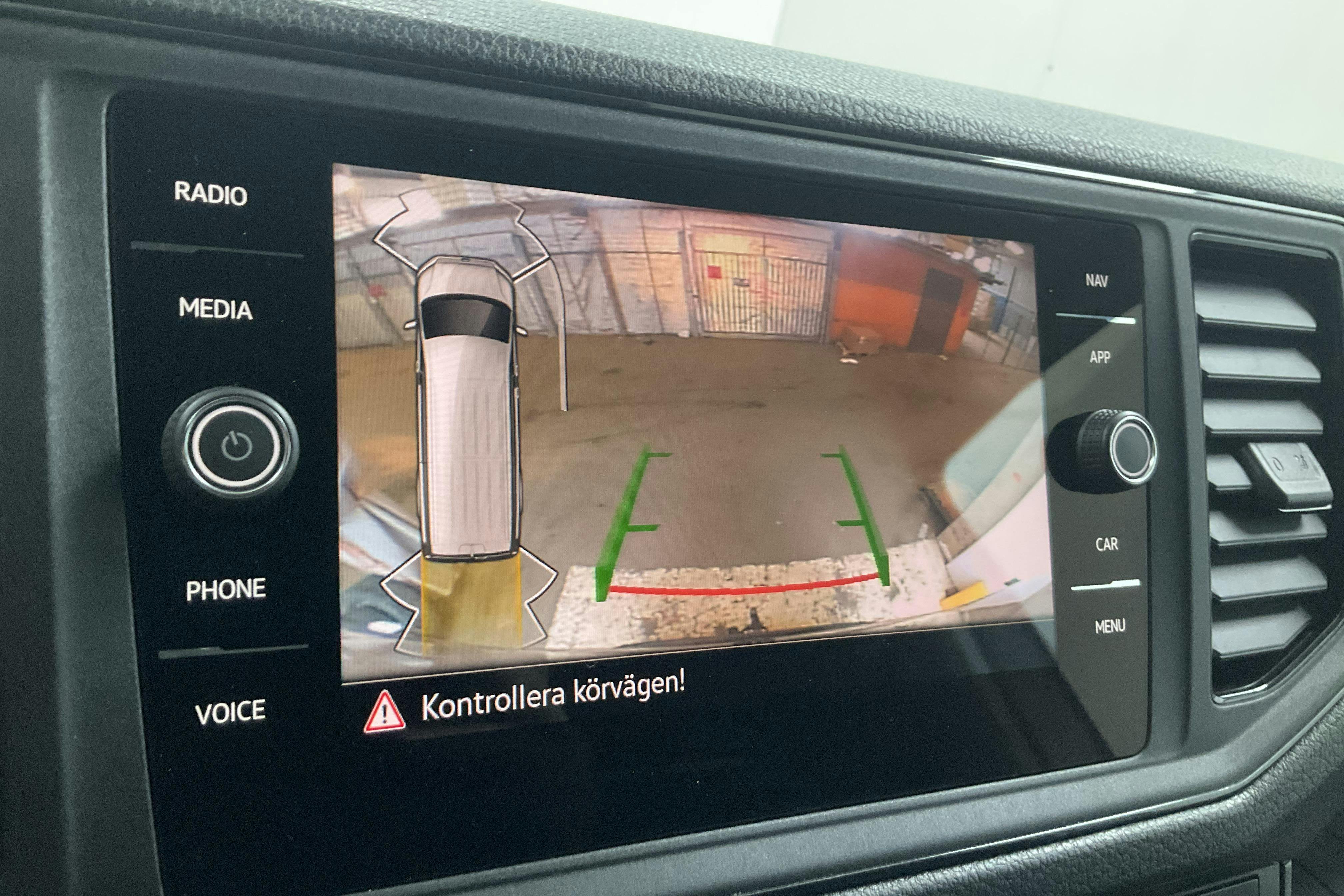 Vehicle Image 13