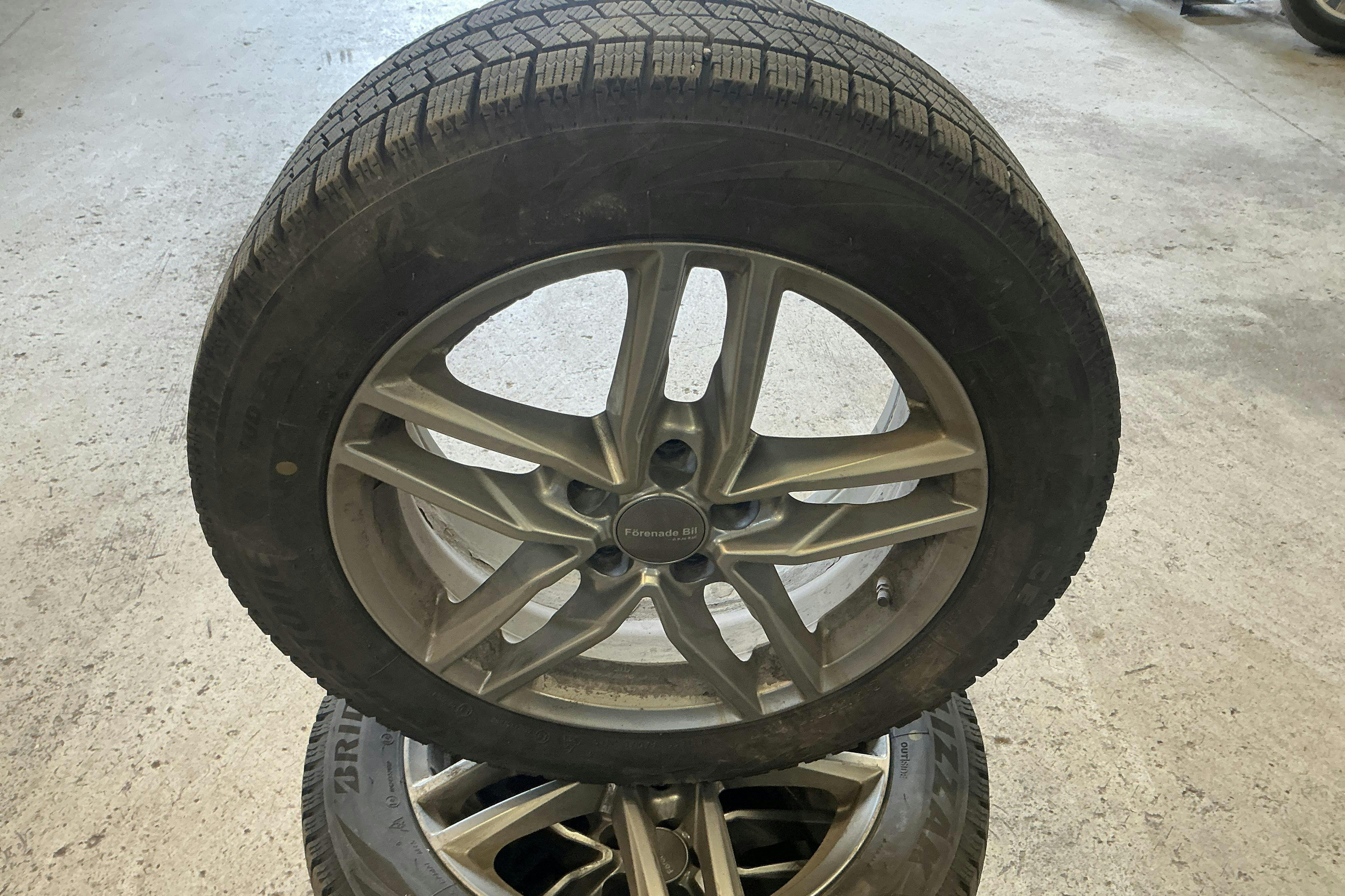 Vehicle Image 17