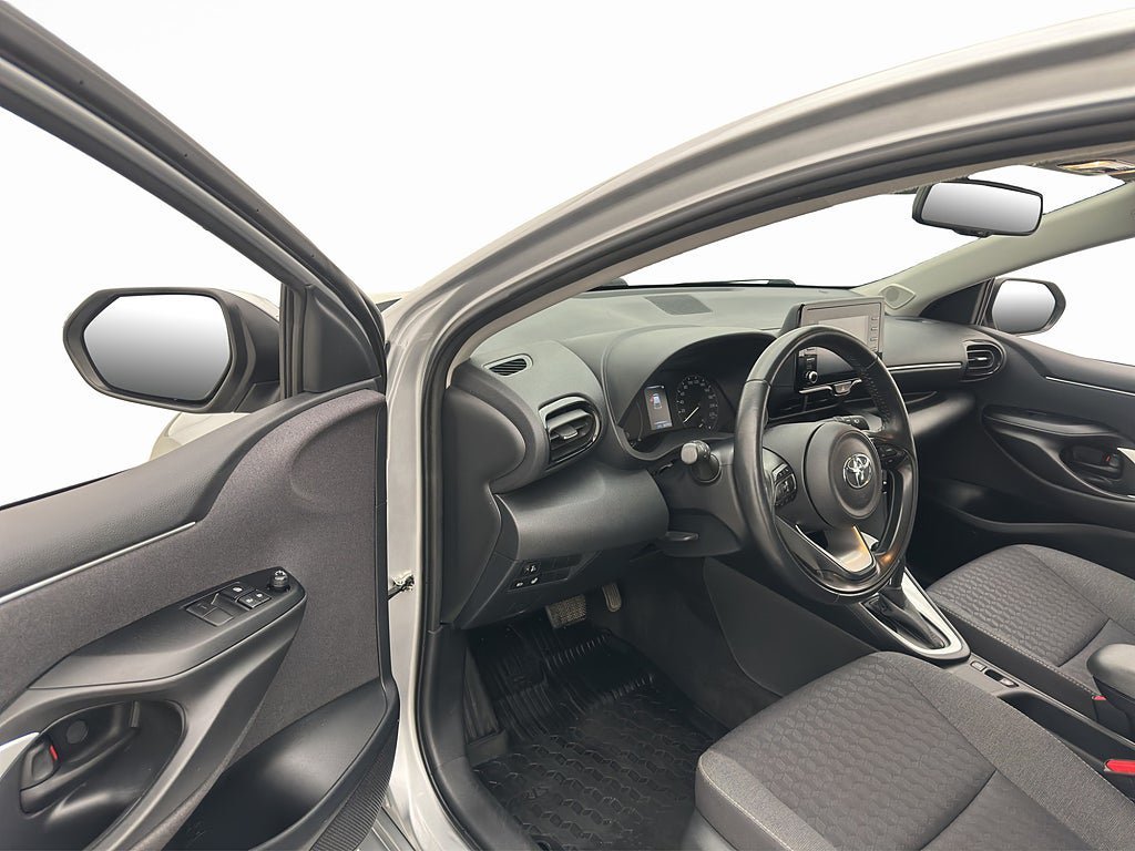 Vehicle Image 10