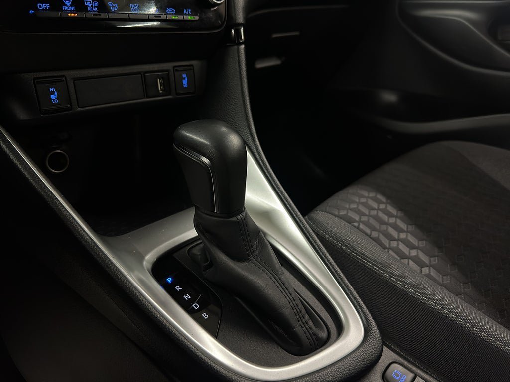 Vehicle Image 23