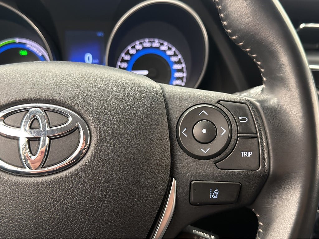 Vehicle Image 18