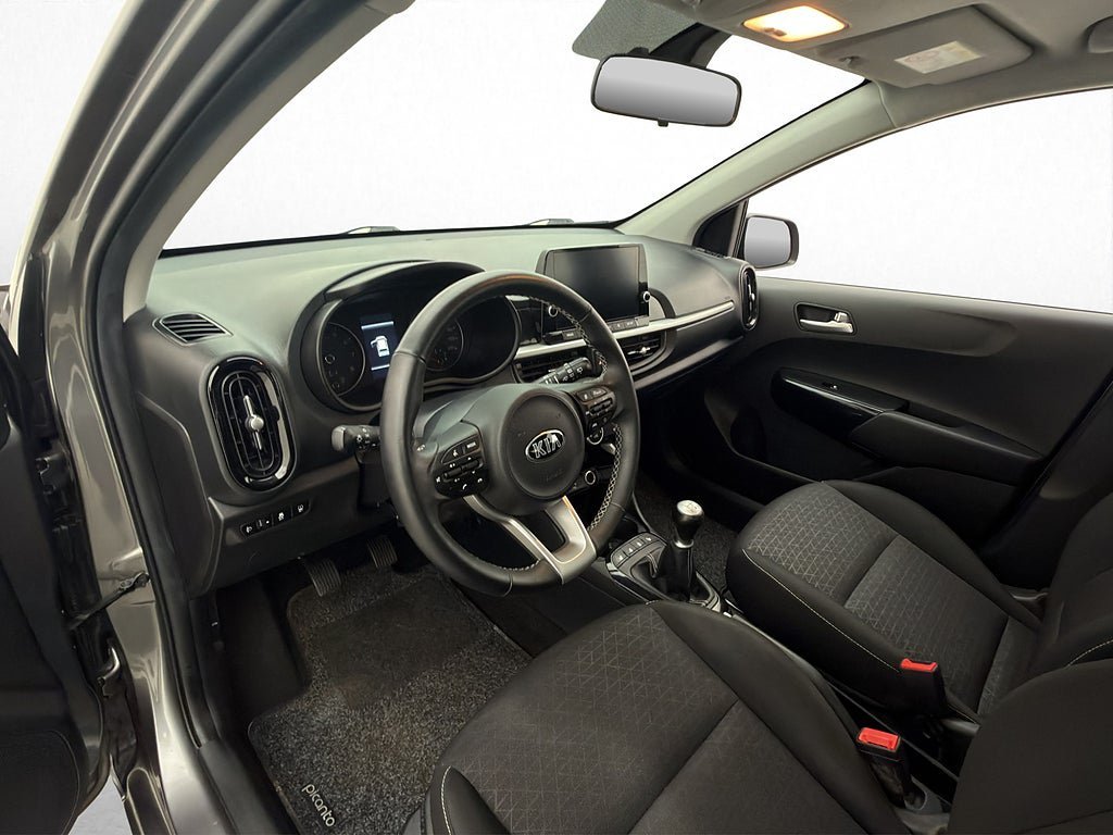 Vehicle Image 10
