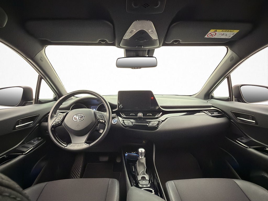 Vehicle Image 12