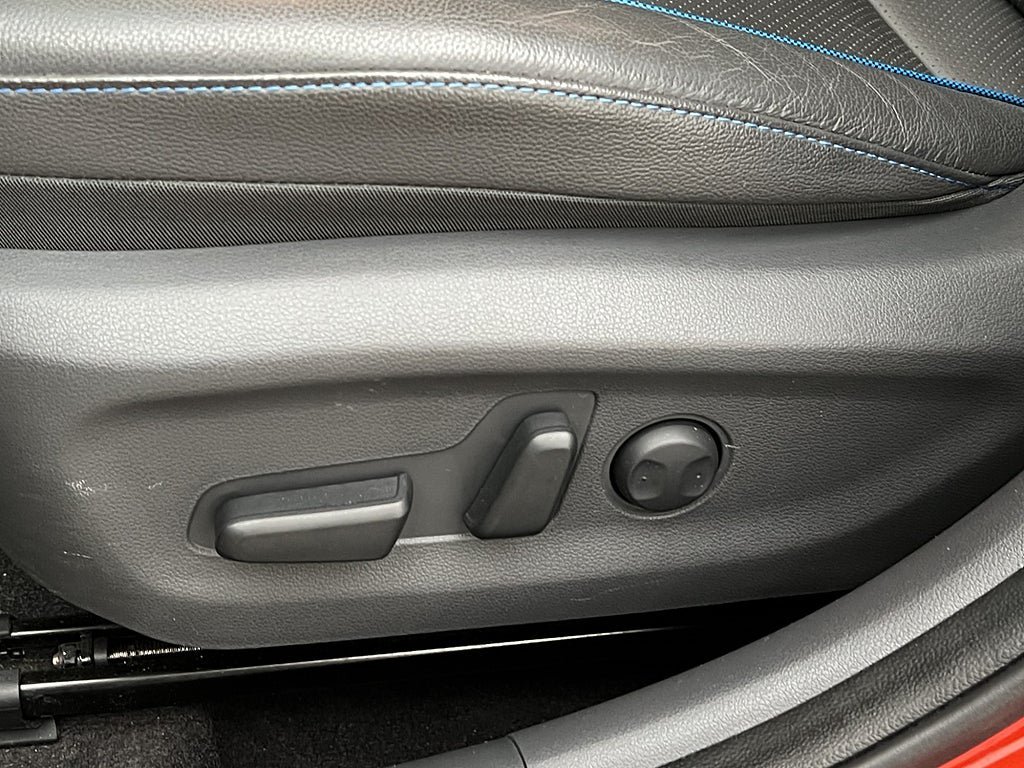Vehicle Image 24