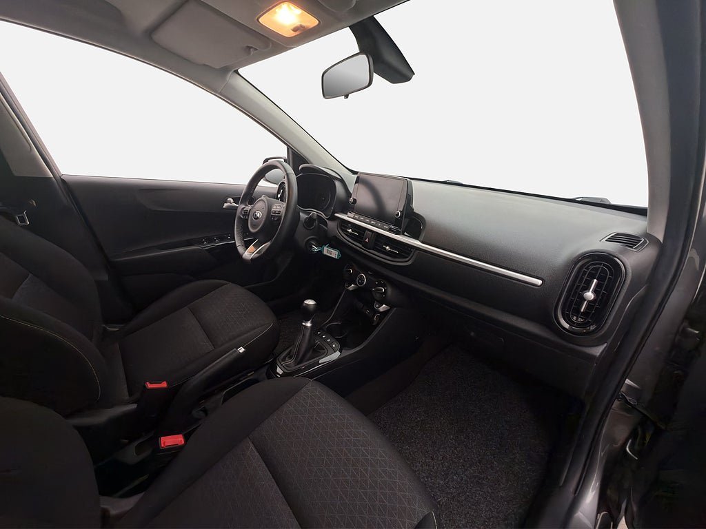 Vehicle Image 21