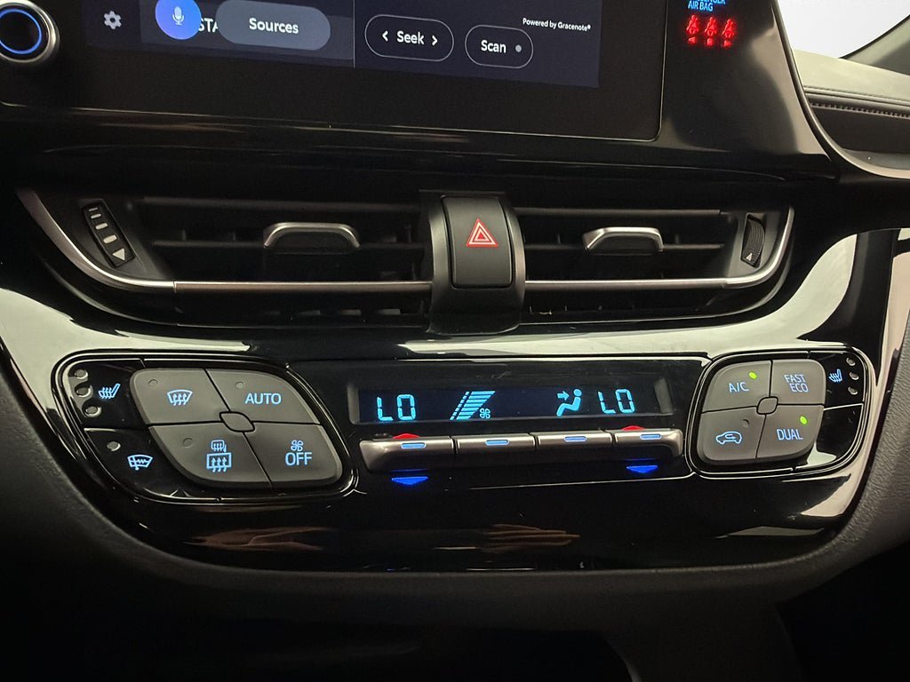 Vehicle Image 22