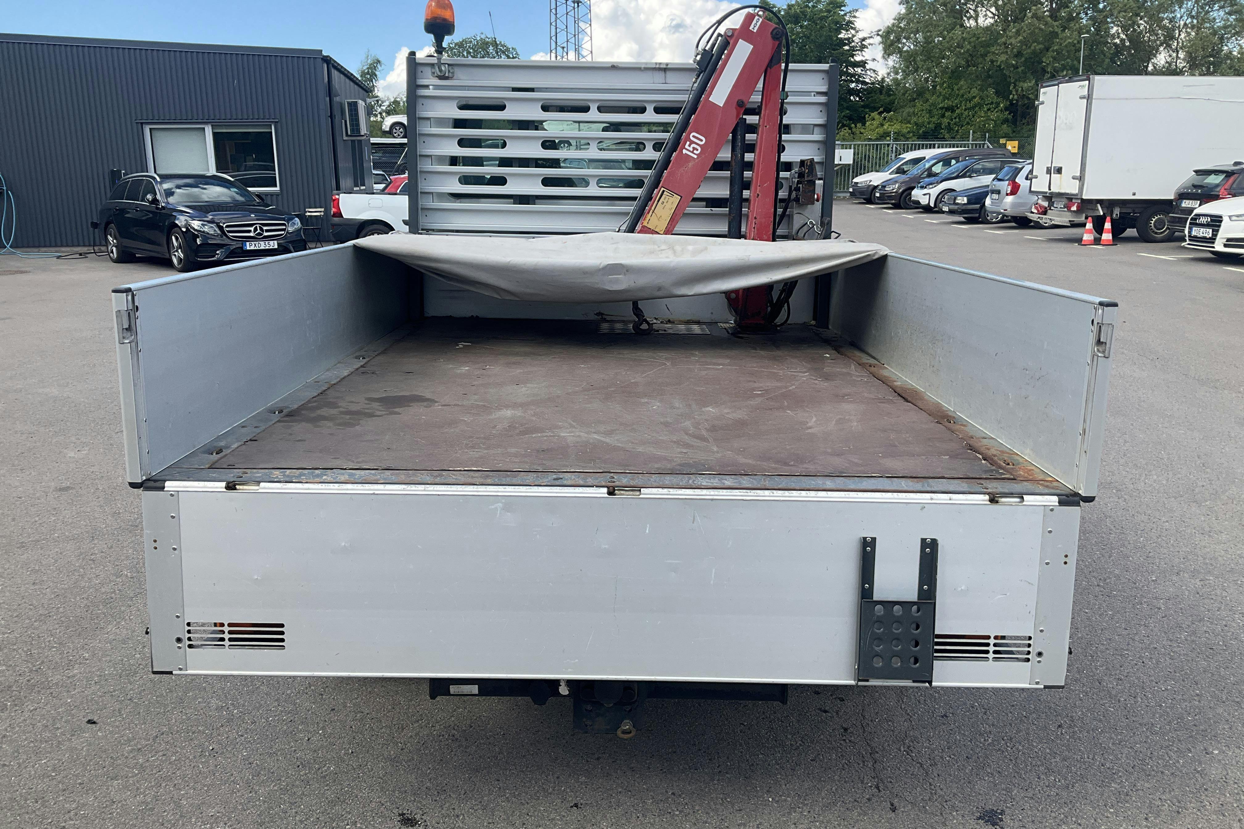 Vehicle Image 8