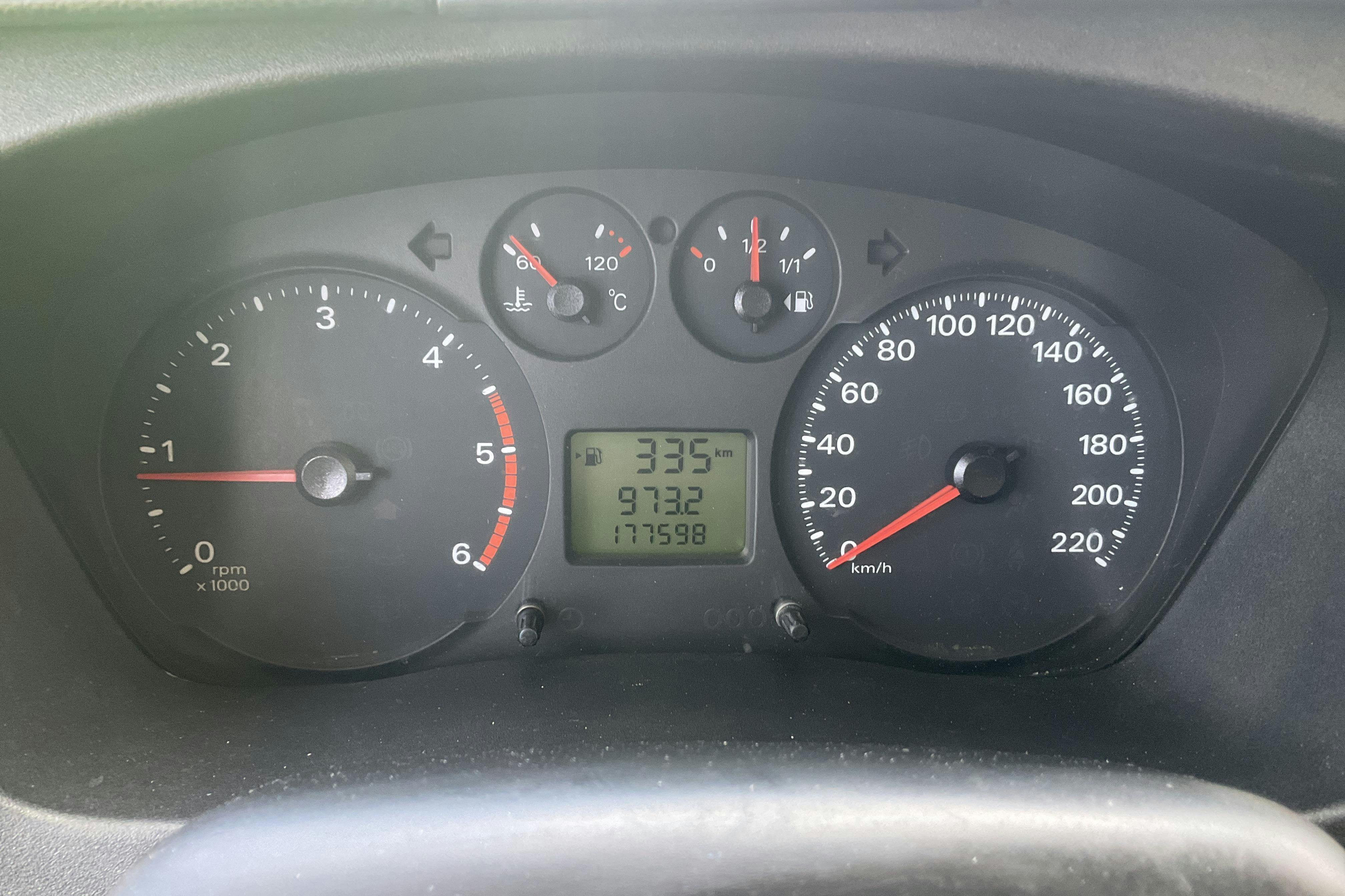 Vehicle Image 9