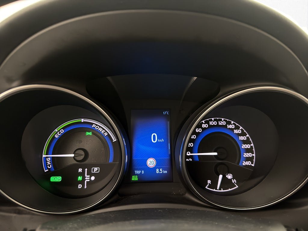 Vehicle Image 17