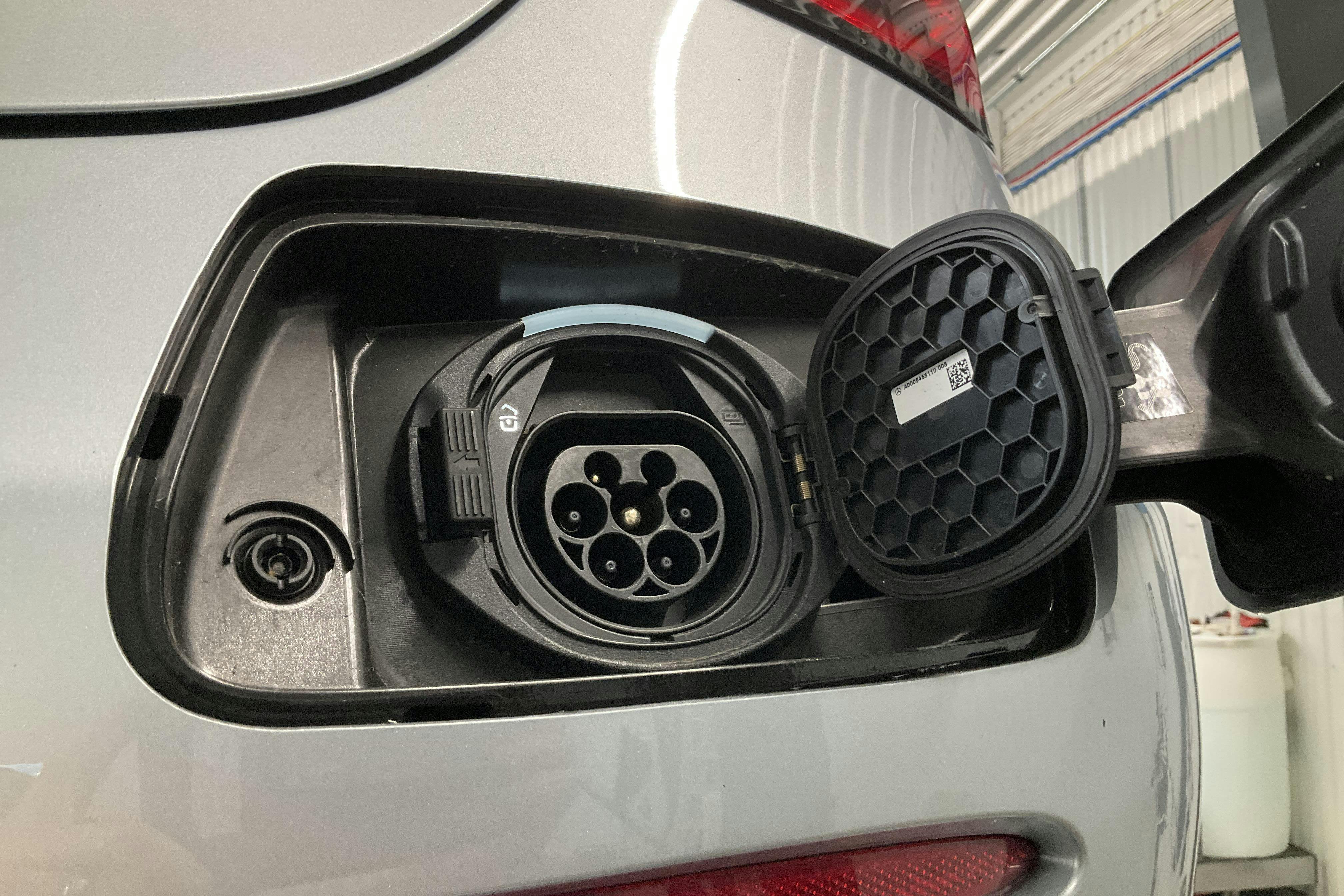 Vehicle Image 17