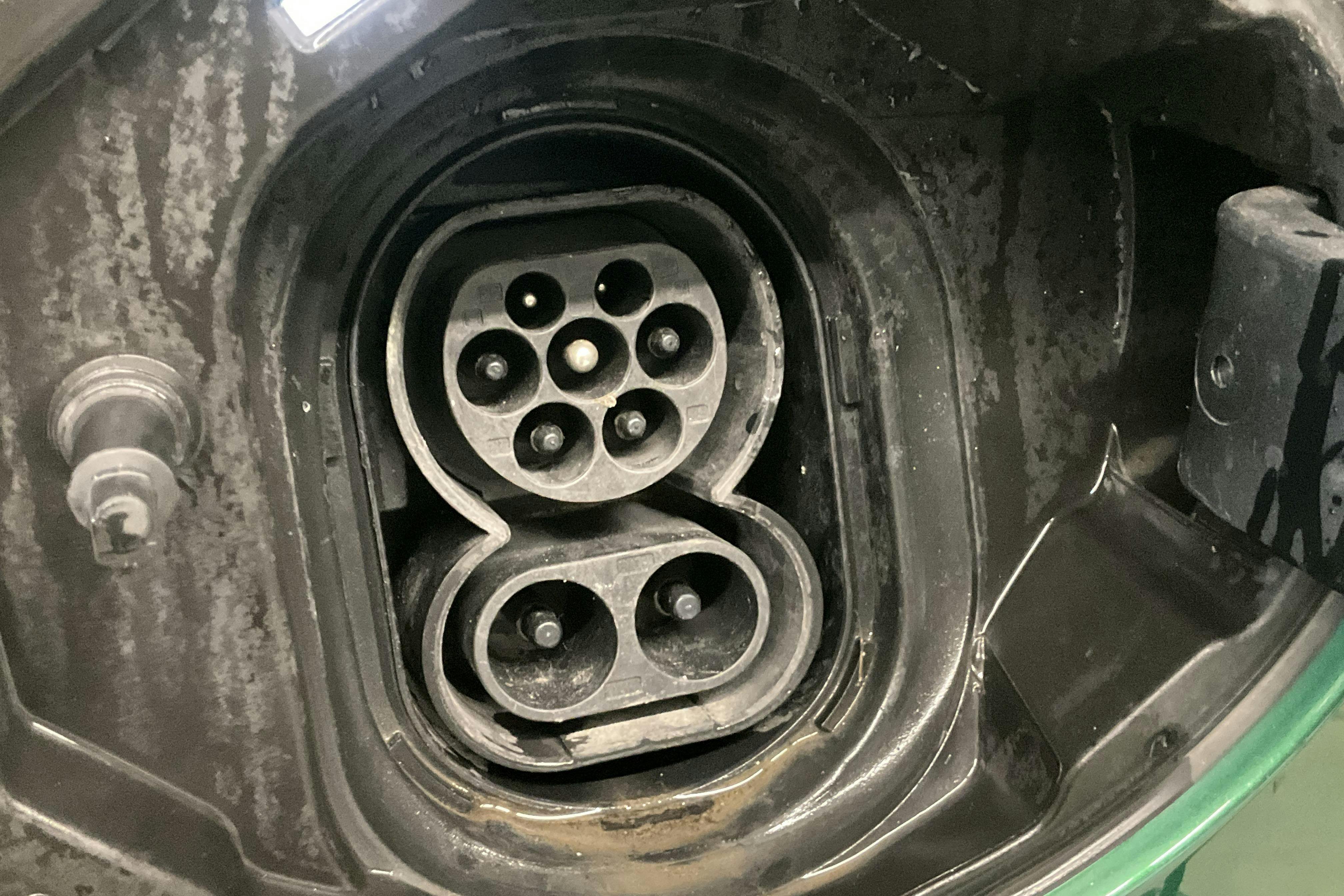 Vehicle Image 17