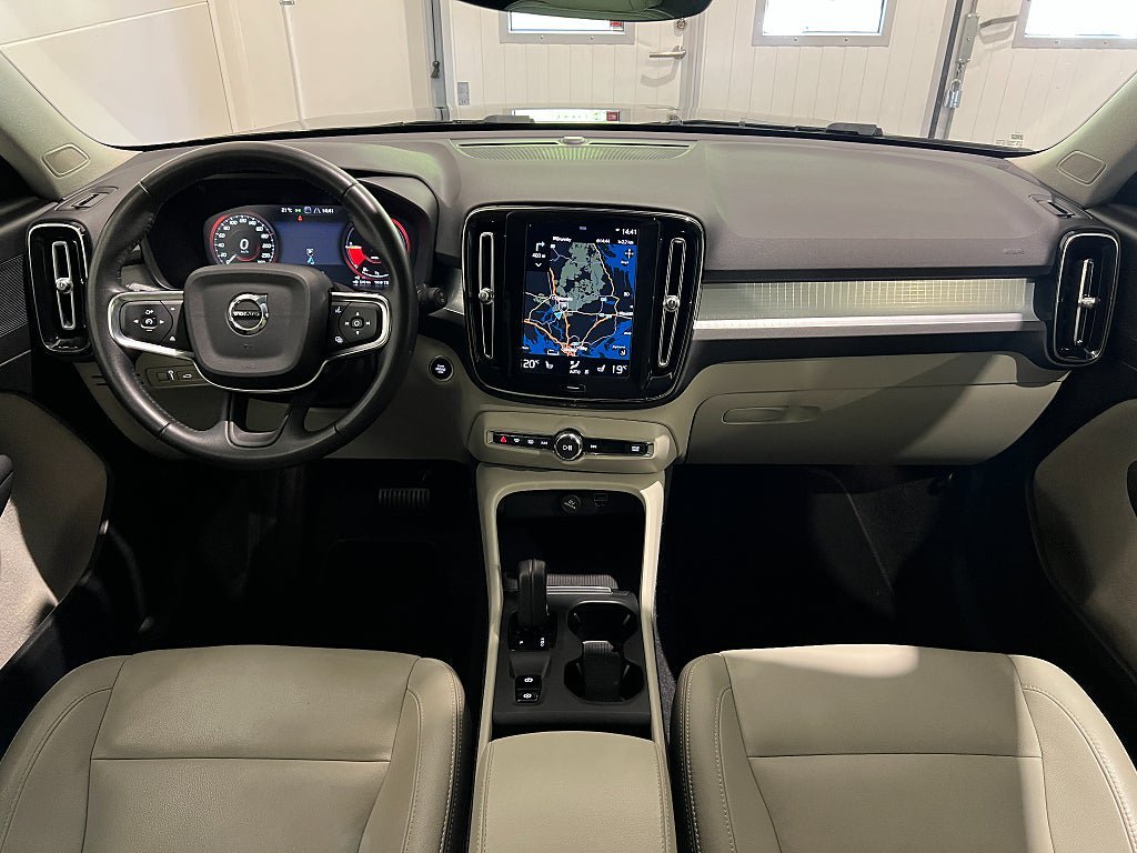 Vehicle Image 17