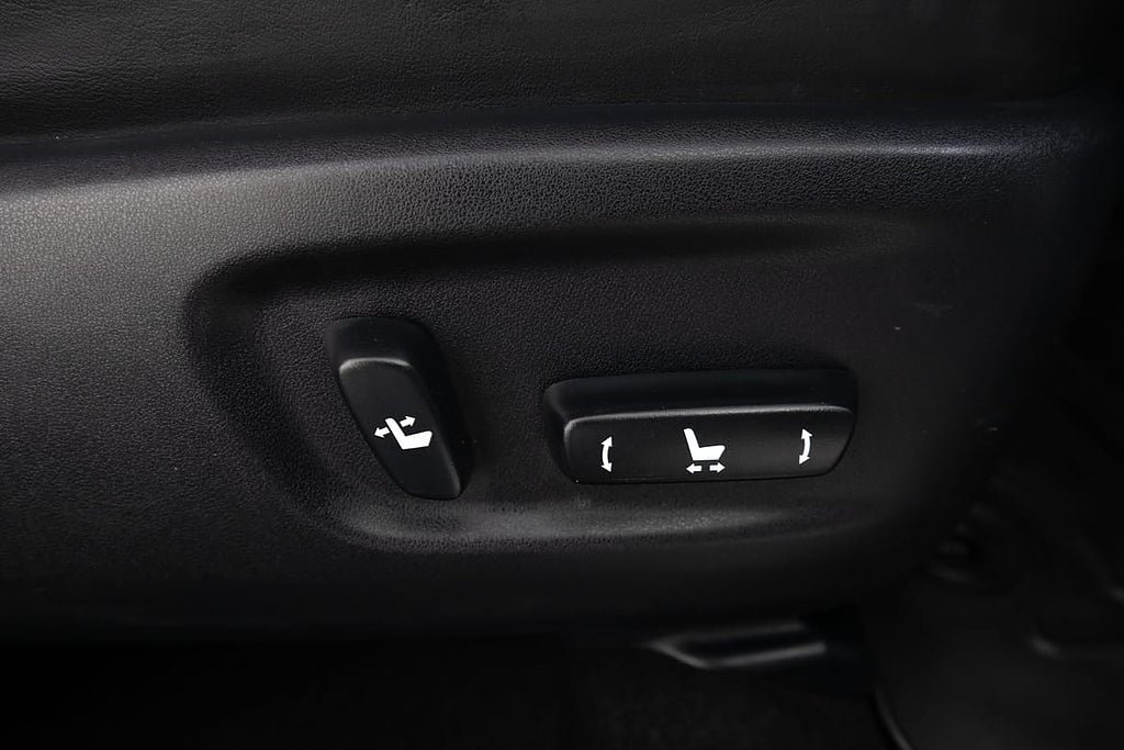 Vehicle Image 22