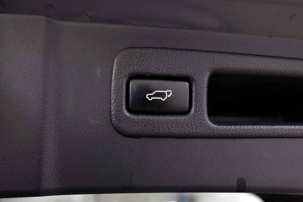 Vehicle Image 24