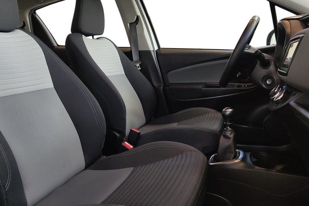 Vehicle Image 11