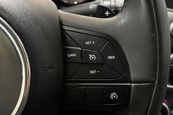 Vehicle Image 24