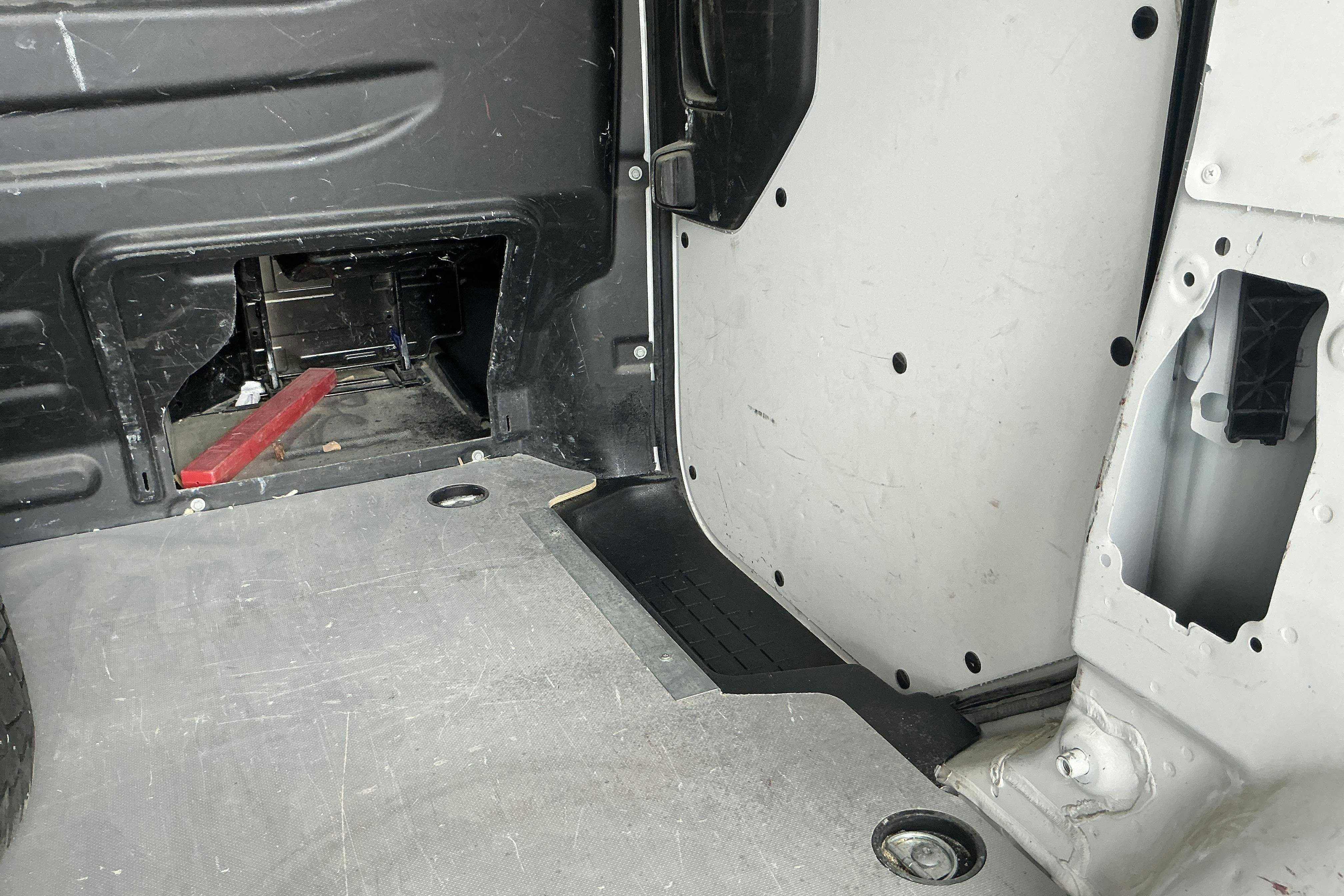 Vehicle Image 13