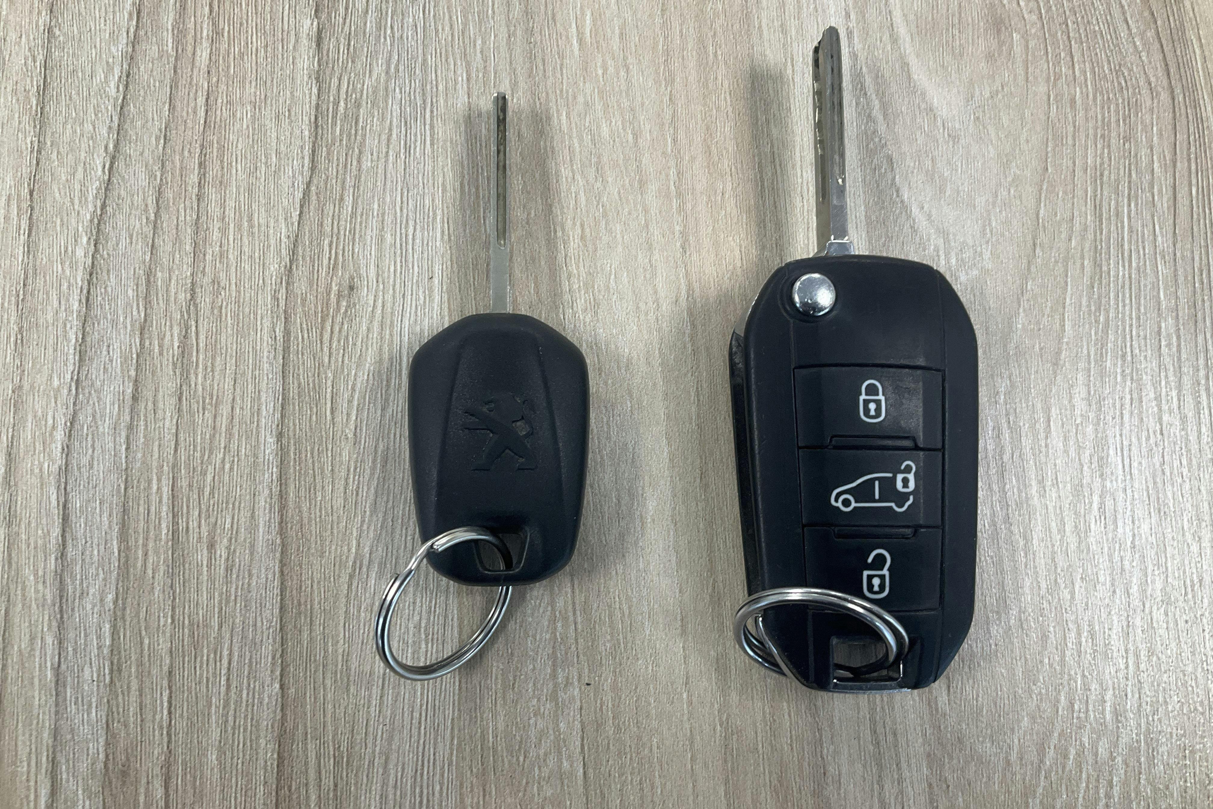 Vehicle Image 14