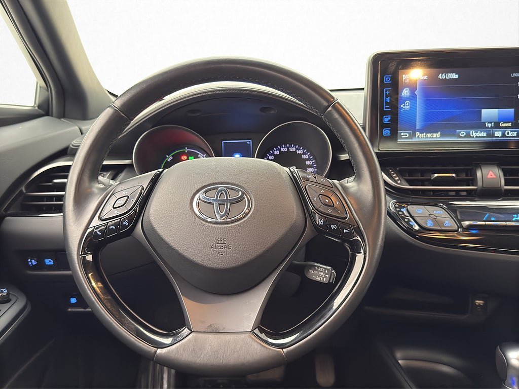 Vehicle Image 11