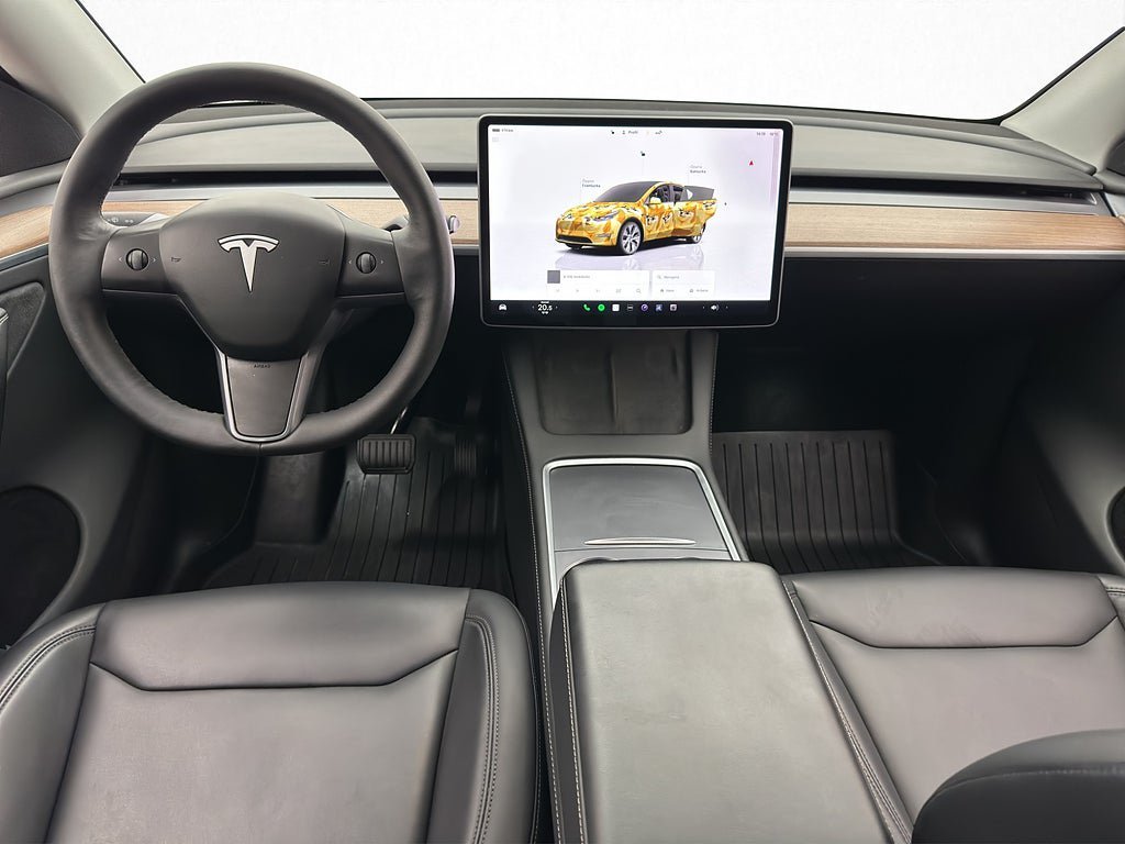 Vehicle Image 16