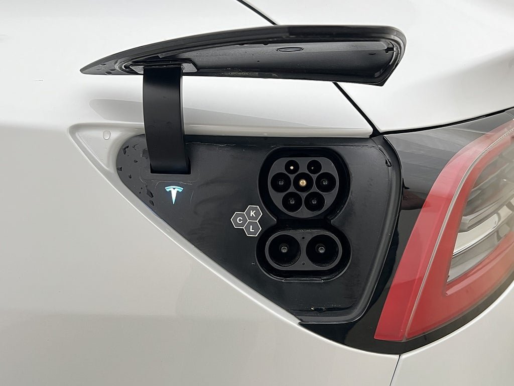 Vehicle Image 33