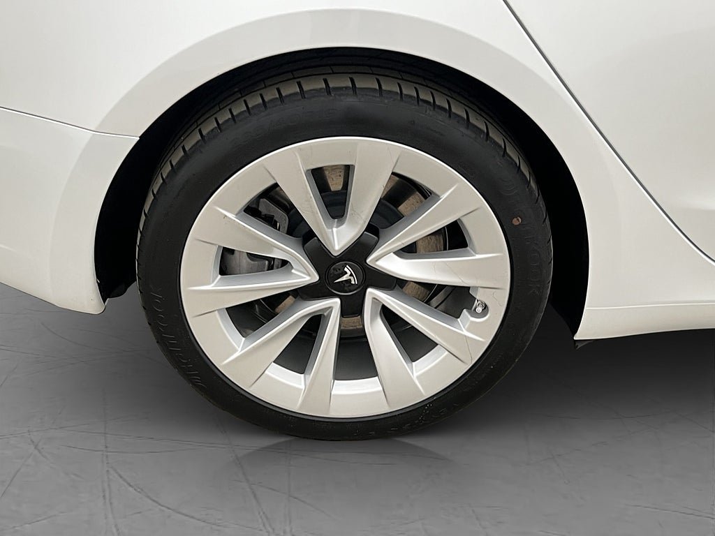 Vehicle Image 36