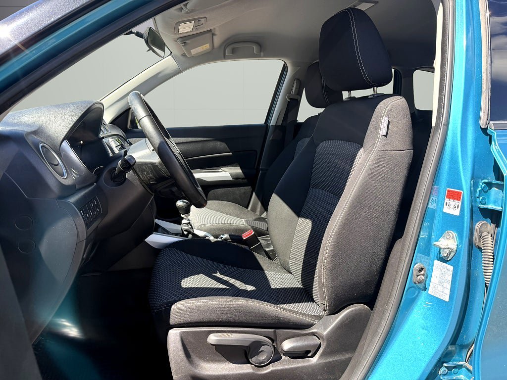 Vehicle Image 11