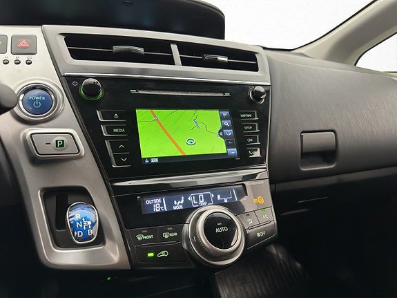 Vehicle Image 17