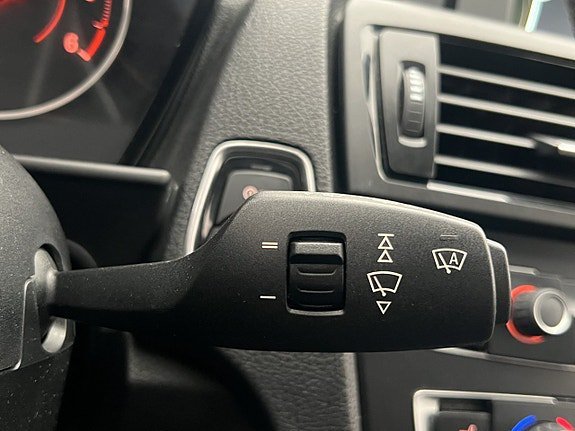 Vehicle Image 29